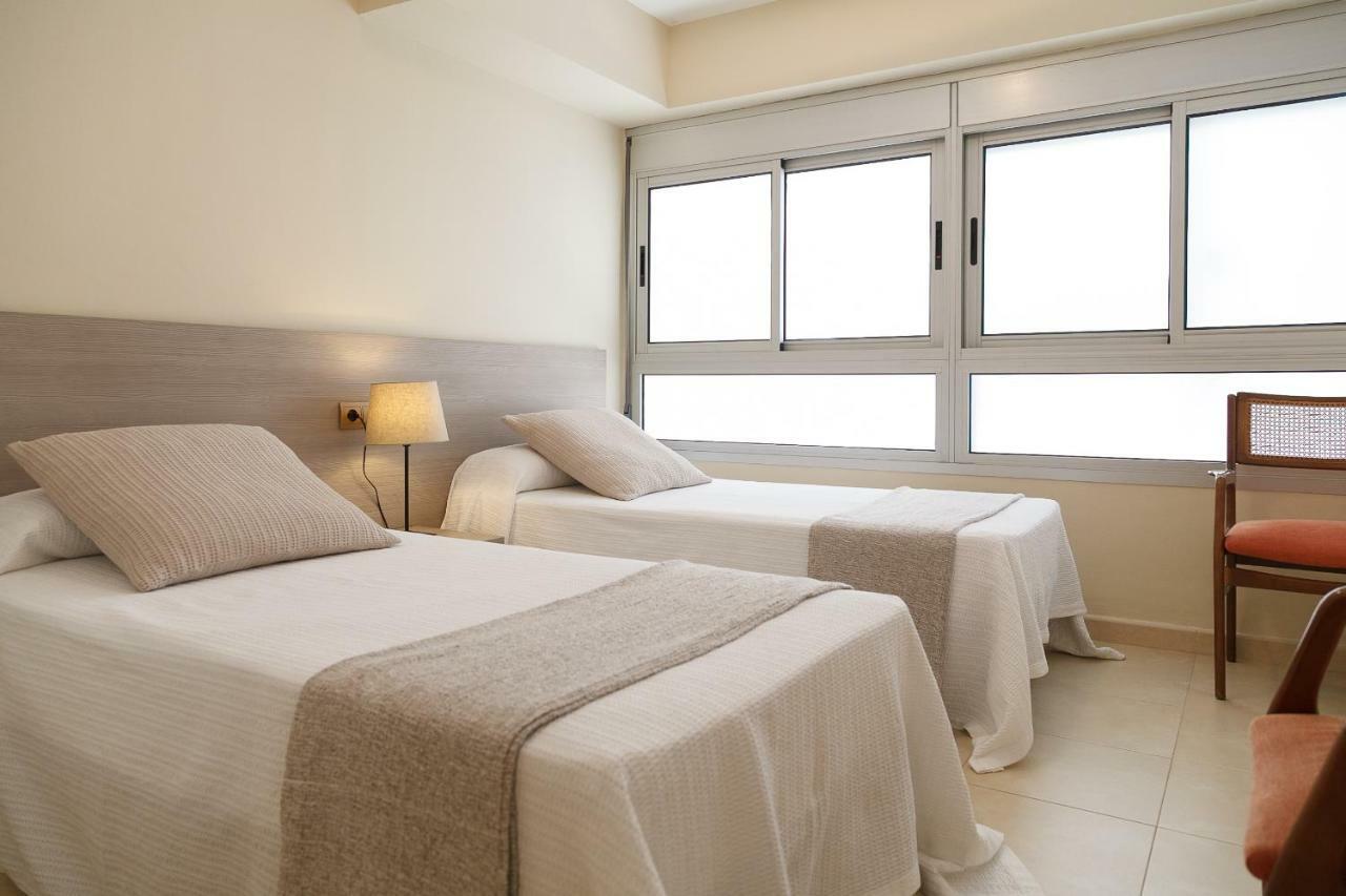 Uhc Rodas Apartments 萨洛 外观 照片