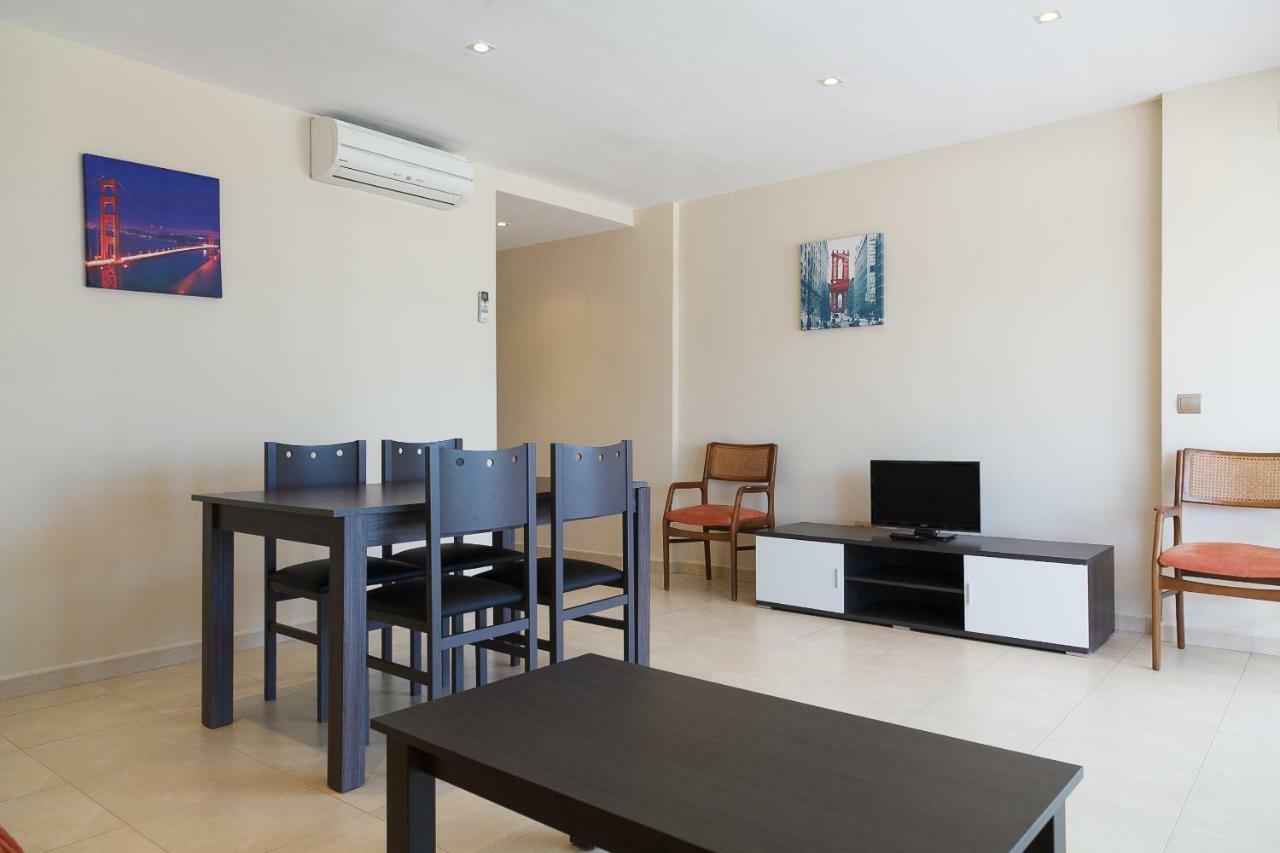 Uhc Rodas Apartments 萨洛 外观 照片